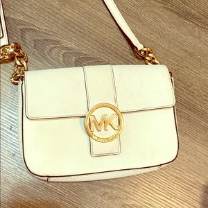 White Michael Kors Crossbody